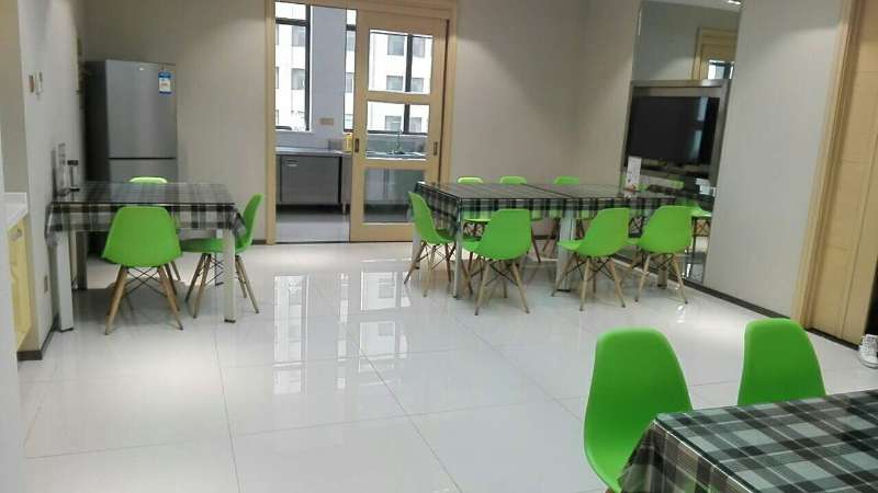 鞋業(yè)招聘信息2.jpg 鞋業(yè)招聘信息2.jpg